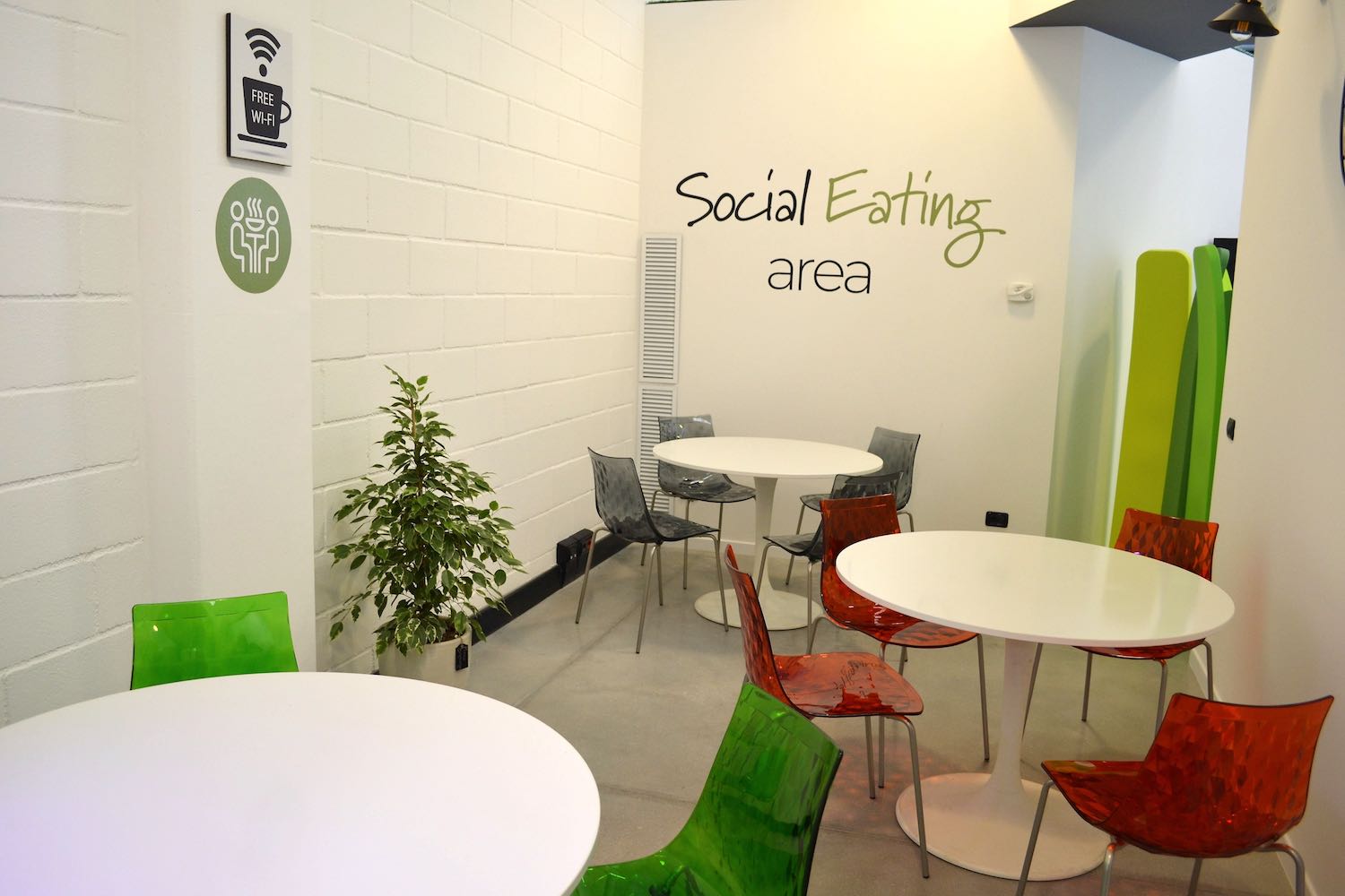 Social eating area